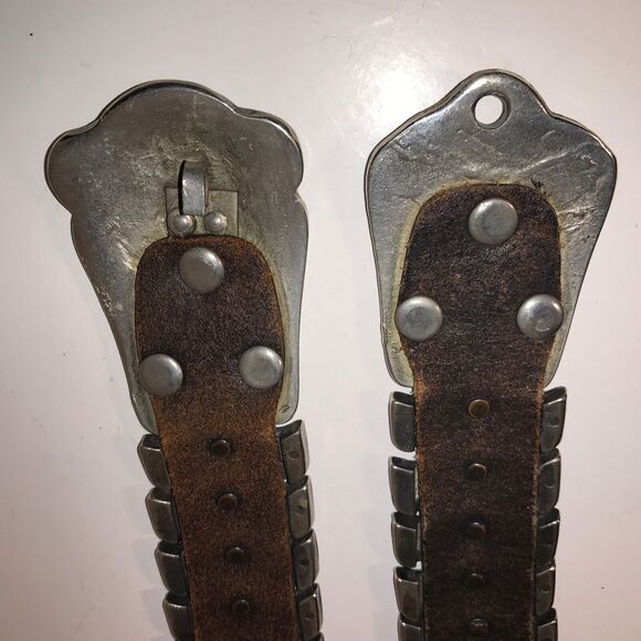 SAKS Fifth Avenue Leather Articulated Silver EtruscanBelt ITALY 31-33 waist - Picture 8 of 9